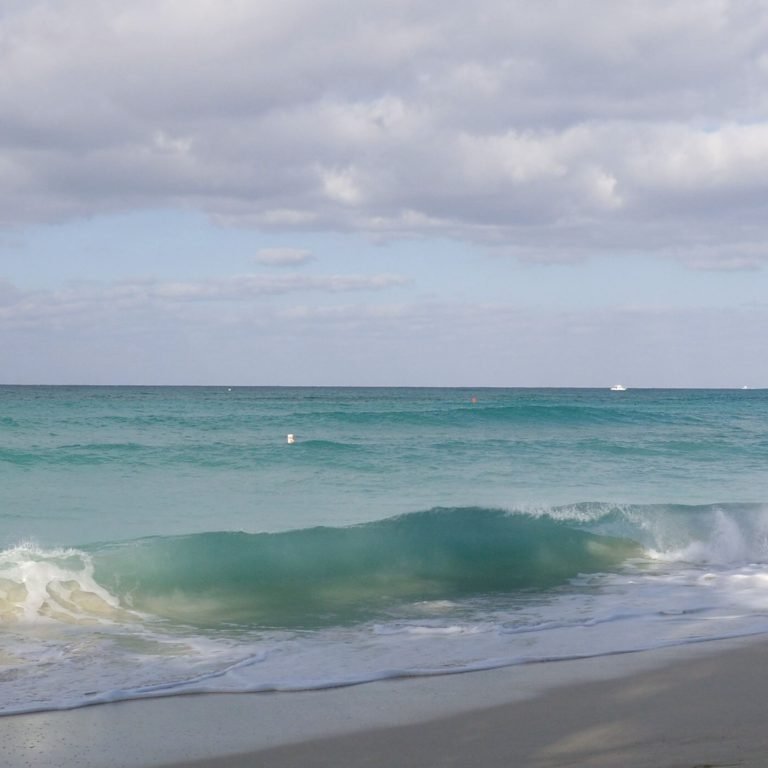 7-Mile Beach Grand Cayman – PC 60 min